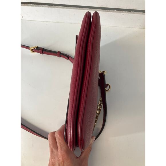 MICHAEL KORS, SMALL RED PEBBLED LEATHER CROSSBODY BAG - Picture 5 of 16